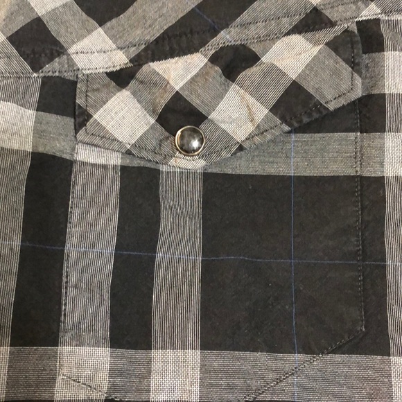 Men’s Express fitted button down - Picture 3 of 7